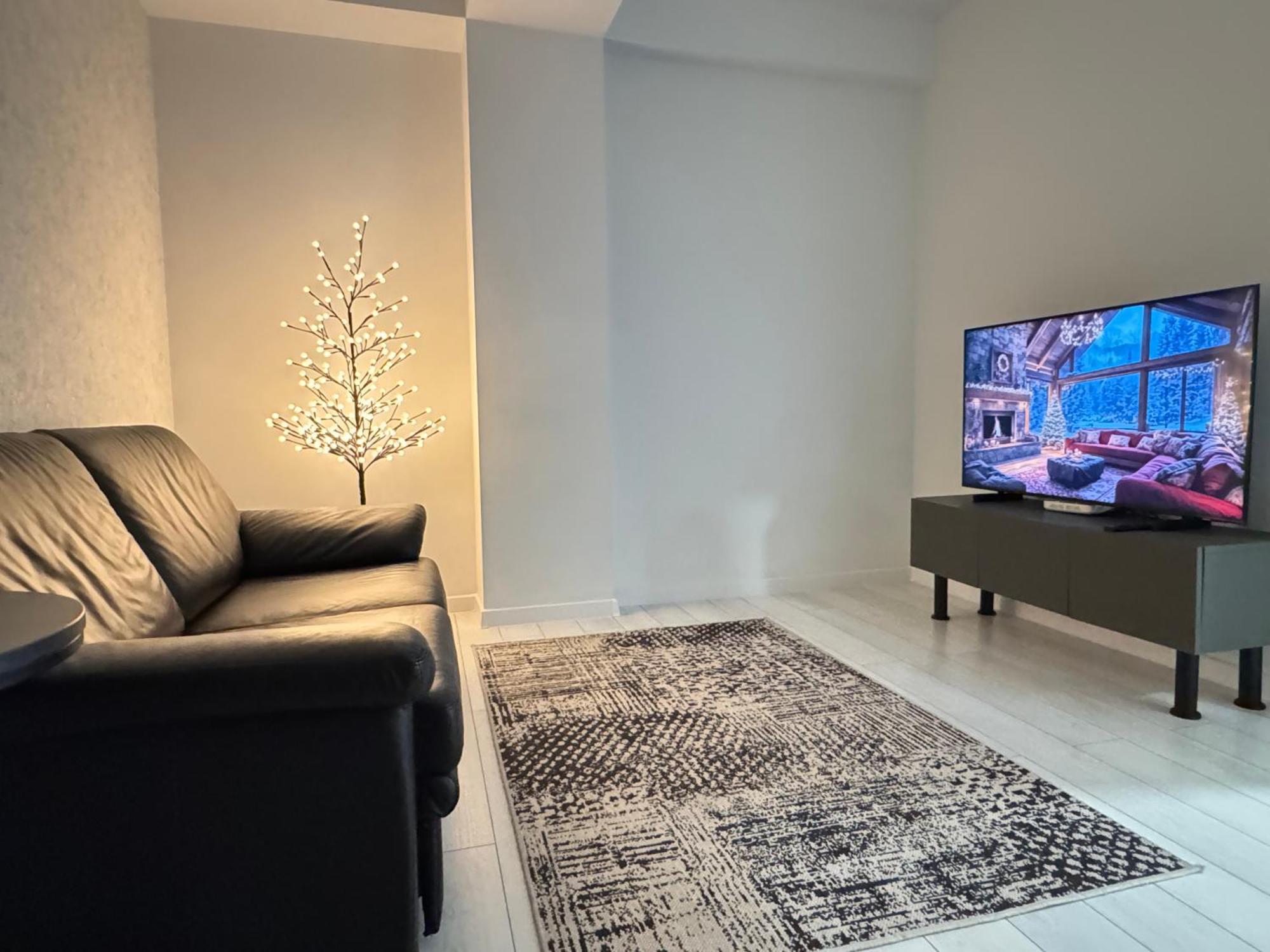 Rentnow Large And Cozy Apartment In The Center, Parking Кишинёв Экстерьер фото