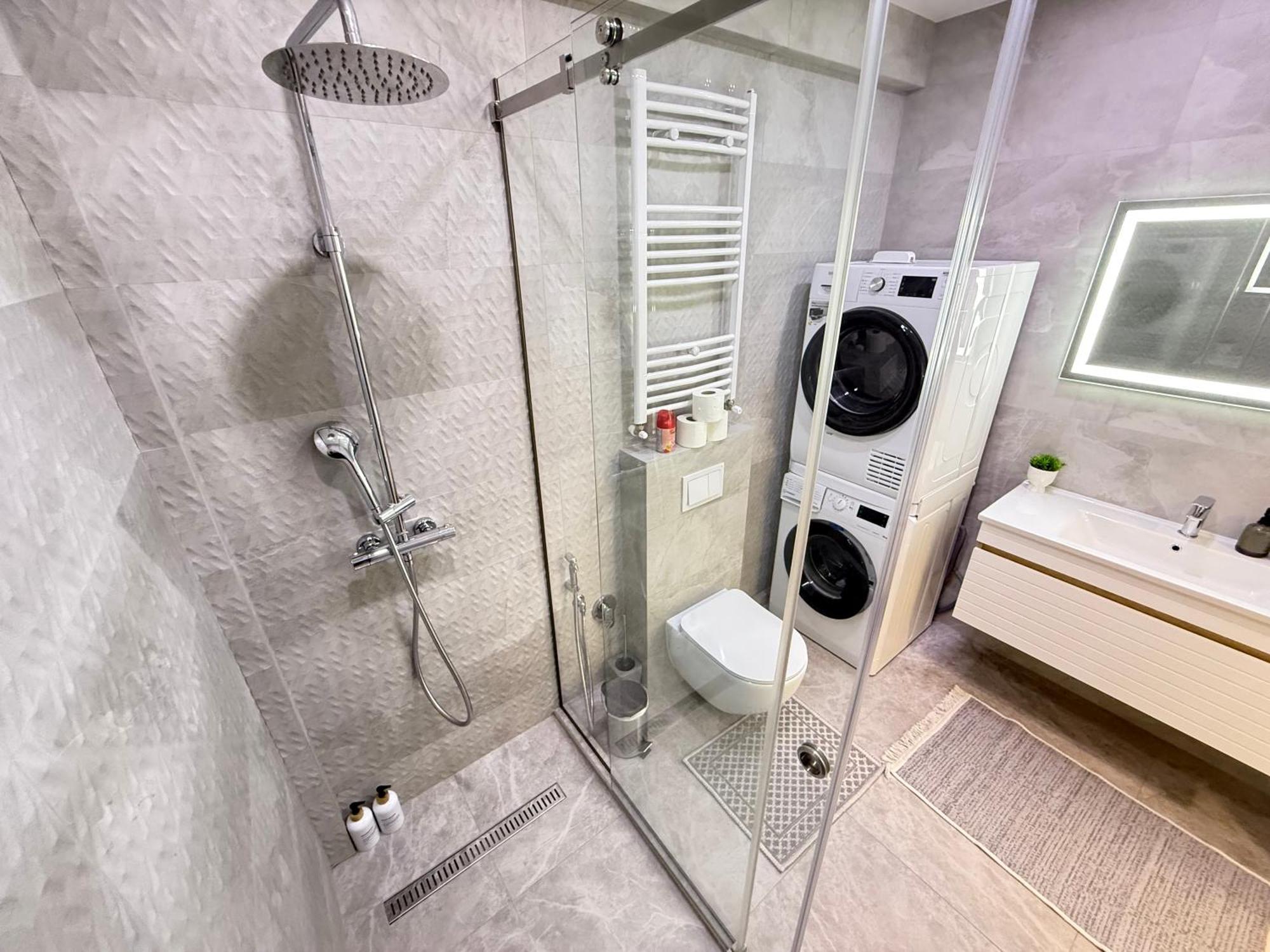 Rentnow Large And Cozy Apartment In The Center, Parking Кишинёв Экстерьер фото